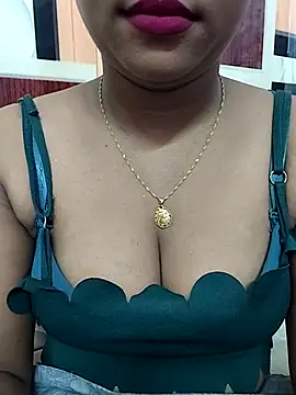 ANGE-MOU online show from September 12, 2025, 1:38 am