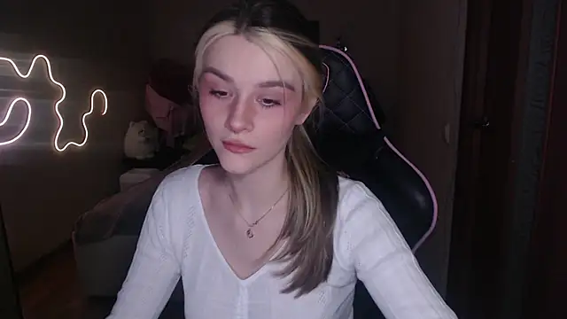 jeann elsaa online show from January 26, 2025, 12:58 am