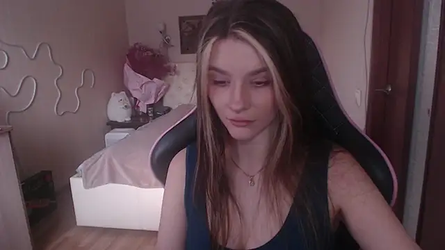 jeann elsaa online show from February 25, 2025, 6:31 pm