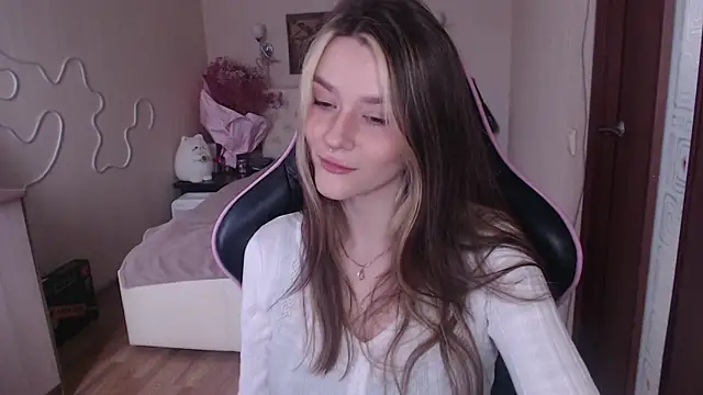 jeann elsaa online show from February 28, 2025, 7:48 am