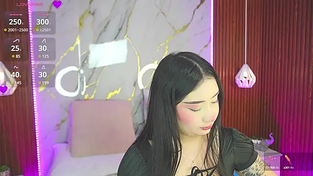 Snapshot of haylie_ chatting on January 15, 2025, 4:04 am haylie online show from January 15, 2025, 4:04 am