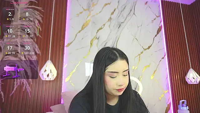 Snapshot of haylie_ chatting on February 6, 2025, 5:14 am haylie online show from February 6, 2025, 5:14 am