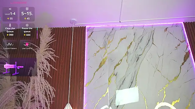 Snapshot of haylie_ chatting on February 16, 2025, 5:59 am haylie online show from February 16, 2025, 5:59 am