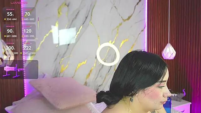 Snapshot of haylie_ chatting on February 28, 2025, 3:37 am haylie online show from February 28, 2025, 3:37 am