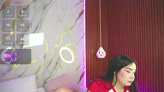 Snapshot of haylie_ chatting on March 4, 2025, 7:30 am haylie online show from March 4, 2025, 7:30 am