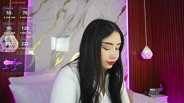 Snapshot of haylie_ chatting on March 13, 2025, 1:32 am haylie online show from March 13, 2025, 1:32 am