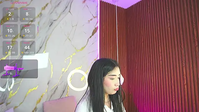 Snapshot of haylie_ chatting on March 13, 2025, 4:38 am haylie online show from March 13, 2025, 4:38 am