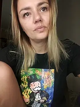 KrissSexi online show from September 13, 2025, 6:18 pm