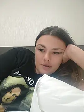 KrissSexi online show from July 22, 2026, 6:22 pm