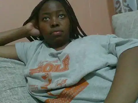 Neith online show from October 19, 2025, 7:47 pm