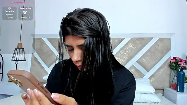 ZiaCalifa online show from February 12, 2026, 12:00 pm