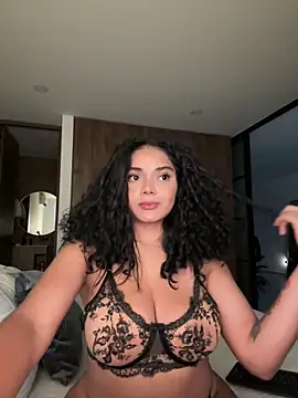 Snapshot of Mariecurl chatting on February 5, 2025, 9:40 pm Mariecurl online show from February 5, 2025, 9:40 pm