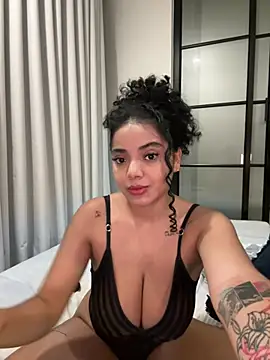 Snapshot of Mariecurl chatting on February 16, 2025, 12:19 am Mariecurl online show from February 16, 2025, 12:19 am