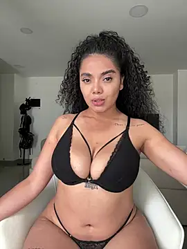 Mariecurl online show from March 1, 2026, 7:27 pm