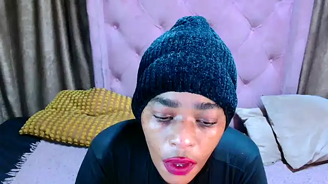 Snapshot of AFRICANGODDESSXXX chatting on May 1, 2026, 11:31 pm AFRICANGODDESSXXX online show from May 1, 2026, 11:31 pm