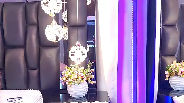 NathaxaLeans online show from February 4, 2025, 11:27 am