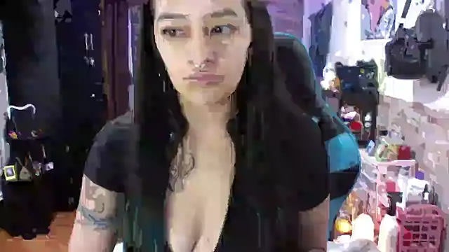 AngelaQueen  online show from March 15, 2026, 3:40 pm