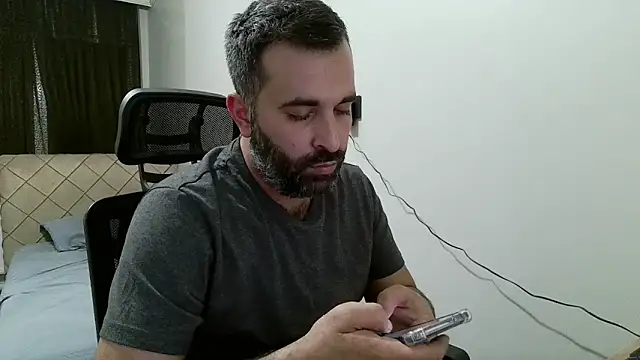 tgltplsr online show from December 19, 2025, 9:44 pm