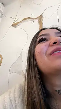 LunaBaker-1 online show from April 22, 2026, 5:21 am