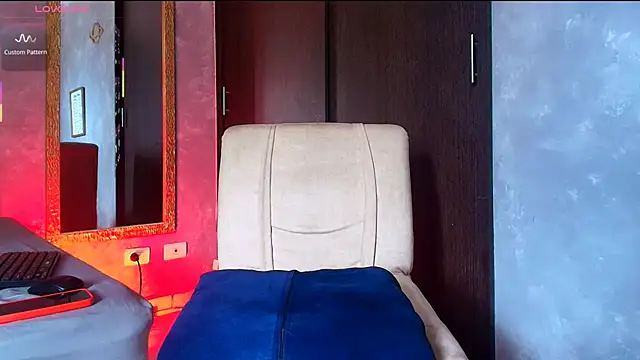 liuscast22 online show from September 28, 2025, 2:44 pm