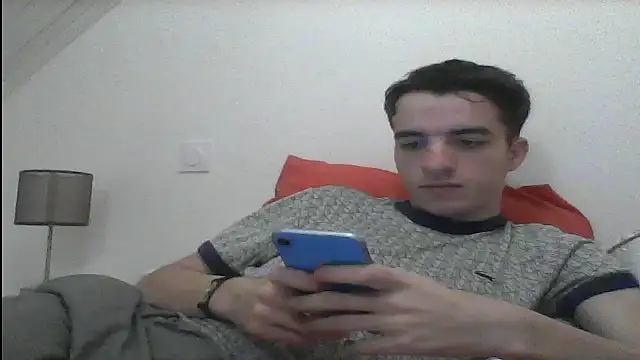 Tombgy07 online show from February 19, 2025, 8:52 pm