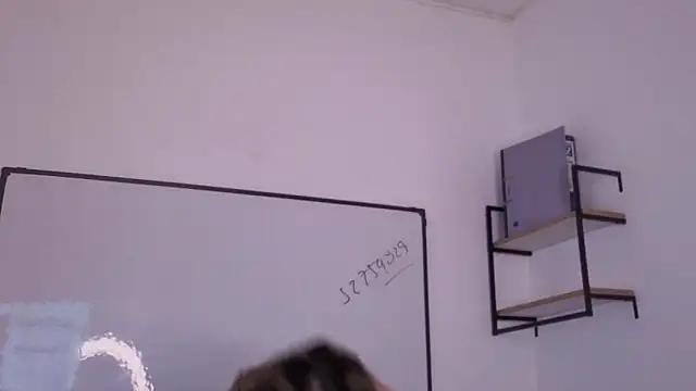 Snapshot of Isabella_lt chatting on February 21, 2026, 11:00 am Isabella lt online show from February 21, 2026, 11:00 am