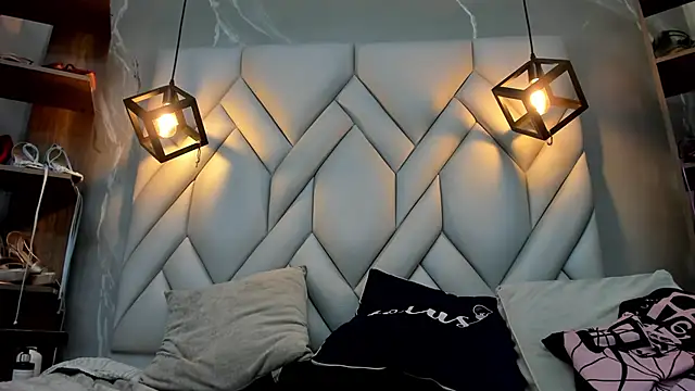 SakuraLee  online show from February 10, 2025, 7:28 pm