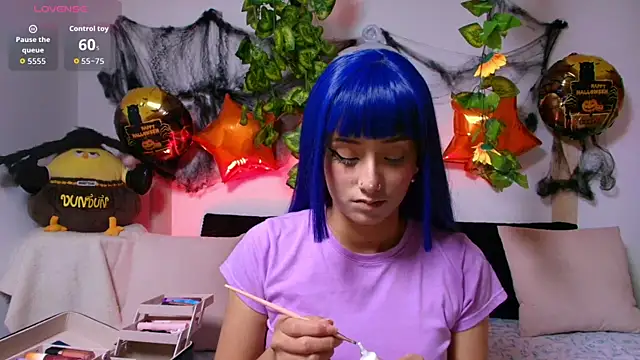 tati cardenas online show from October 18, 2025, 5:32 am