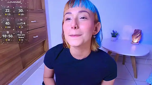 tati cardenas online show from March 18, 2026, 5:21 am