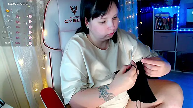 Snapshot of RaideneiX chatting on November 14, 2025, 2:21 am RaideneiX online show from November 14, 2025, 2:21 am