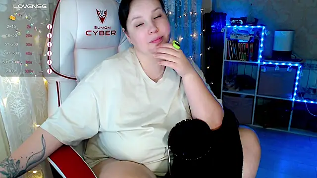 Snapshot of RaideneiX chatting on December 5, 2025, 2:31 am RaideneiX online show from December 5, 2025, 2:31 am