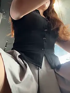 Jessical online show from March 8, 2025, 4:12 am