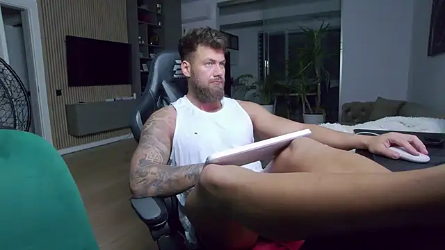 Snapshot of UbbeViking chatting on January 9, 2025, 6:47 pm UbbeViking online show from January 9, 2025, 6:47 pm