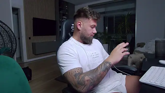 Snapshot of UbbeViking chatting on February 27, 2025, 5:26 pm UbbeViking online show from February 27, 2025, 5:26 pm