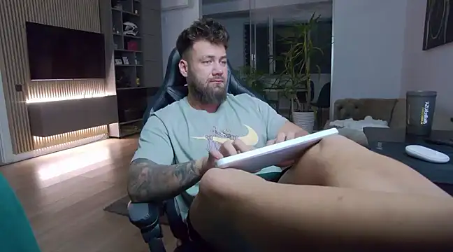 Snapshot of UbbeViking chatting on March 11, 2025, 10:20 pm UbbeViking online show from March 11, 2025, 10:20 pm