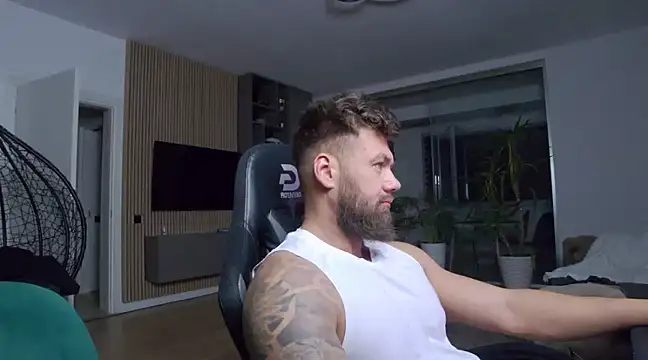 Snapshot of UbbeViking chatting on March 13, 2025, 6:56 pm UbbeViking online show from March 13, 2025, 6:56 pm