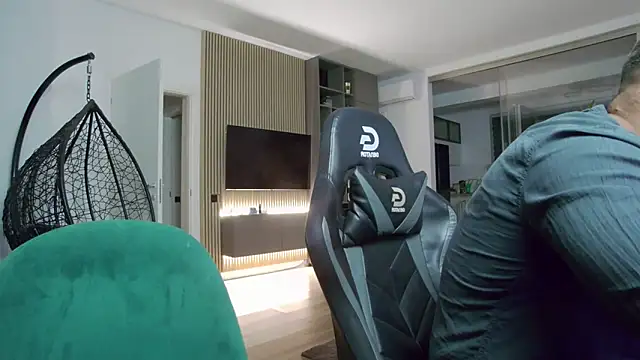 Snapshot of UbbeViking chatting on September 14, 2025, 7:13 pm UbbeViking online show from September 14, 2025, 7:13 pm