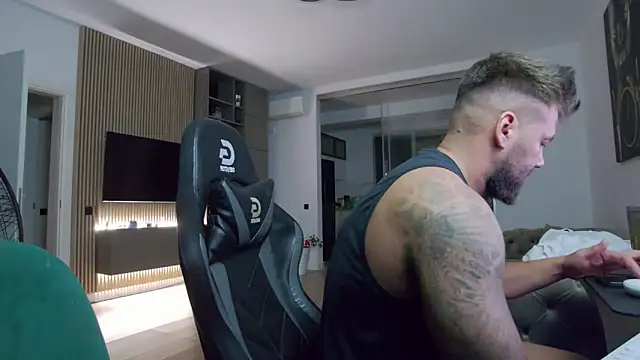 Snapshot of UbbeViking chatting on September 28, 2025, 5:07 pm UbbeViking online show from September 28, 2025, 5:07 pm