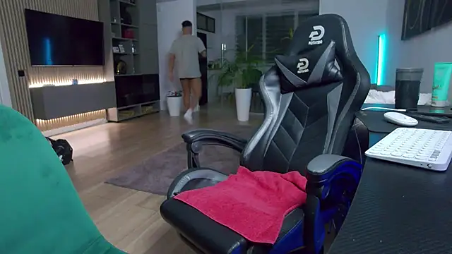 Snapshot of UbbeViking chatting on November 13, 2025, 5:34 pm UbbeViking online show from November 13, 2025, 5:34 pm