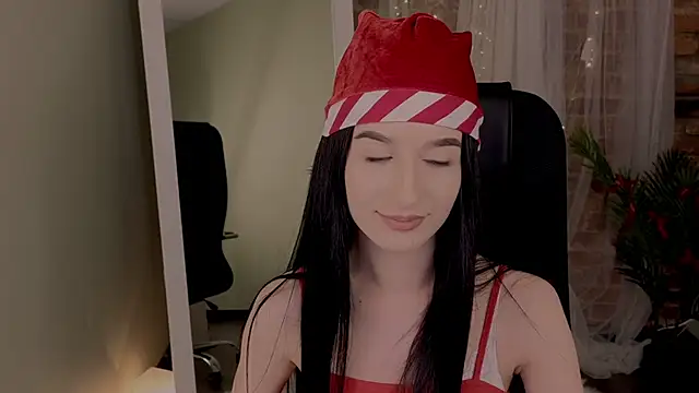 LauraCoy online show from December 25, 2024, 3:40 am