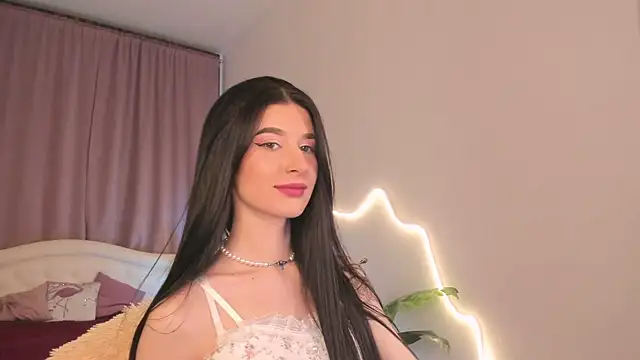 LauraCoy online show from February 9, 2026, 12:58 am