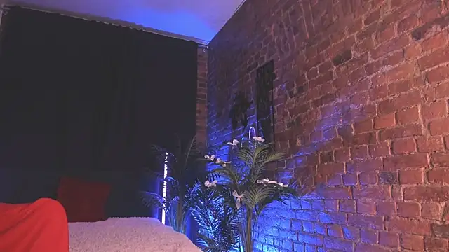 LauraCoy online show from March 31, 2026, 8:31 pm