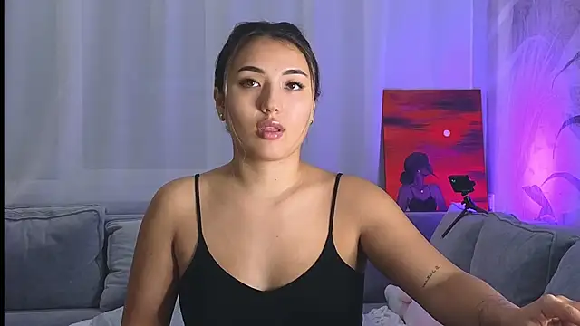 lily  foster online show from February 17, 2025, 4:59 pm