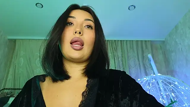 lily  foster online show from February 19, 2026, 2:13 pm