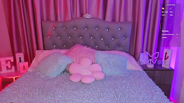 Emiily Scott1 online show from July 10, 2026, 2:38 am