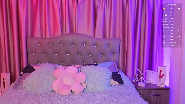 Emiily Scott1 online show from July 28, 2026, 3:57 am