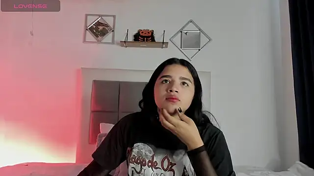 aliice walker  online show from January 10, 2025, 12:36 pm