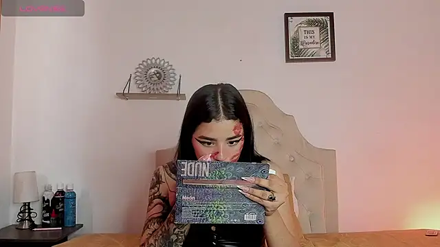 aliice walker  online show from February 10, 2025, 6:35 pm