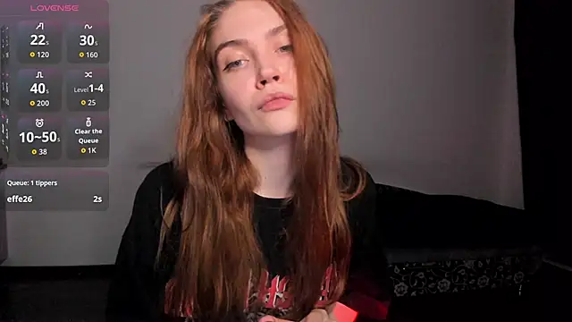 KitsuneRem online show from September 16, 2025, 8:10 pm