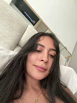 Sophie  Foxxx online show from December 13, 2025, 7:53 pm